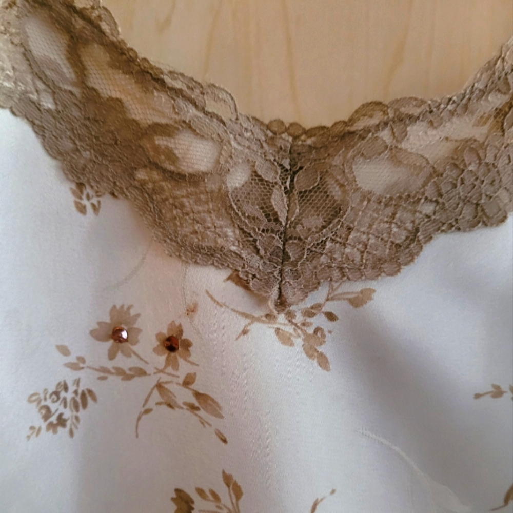 LIZ CLAYBORNE CAMI